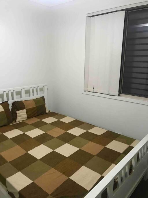 Room With Separate Bath In Shared Homestay Redcliffe Exterior photo